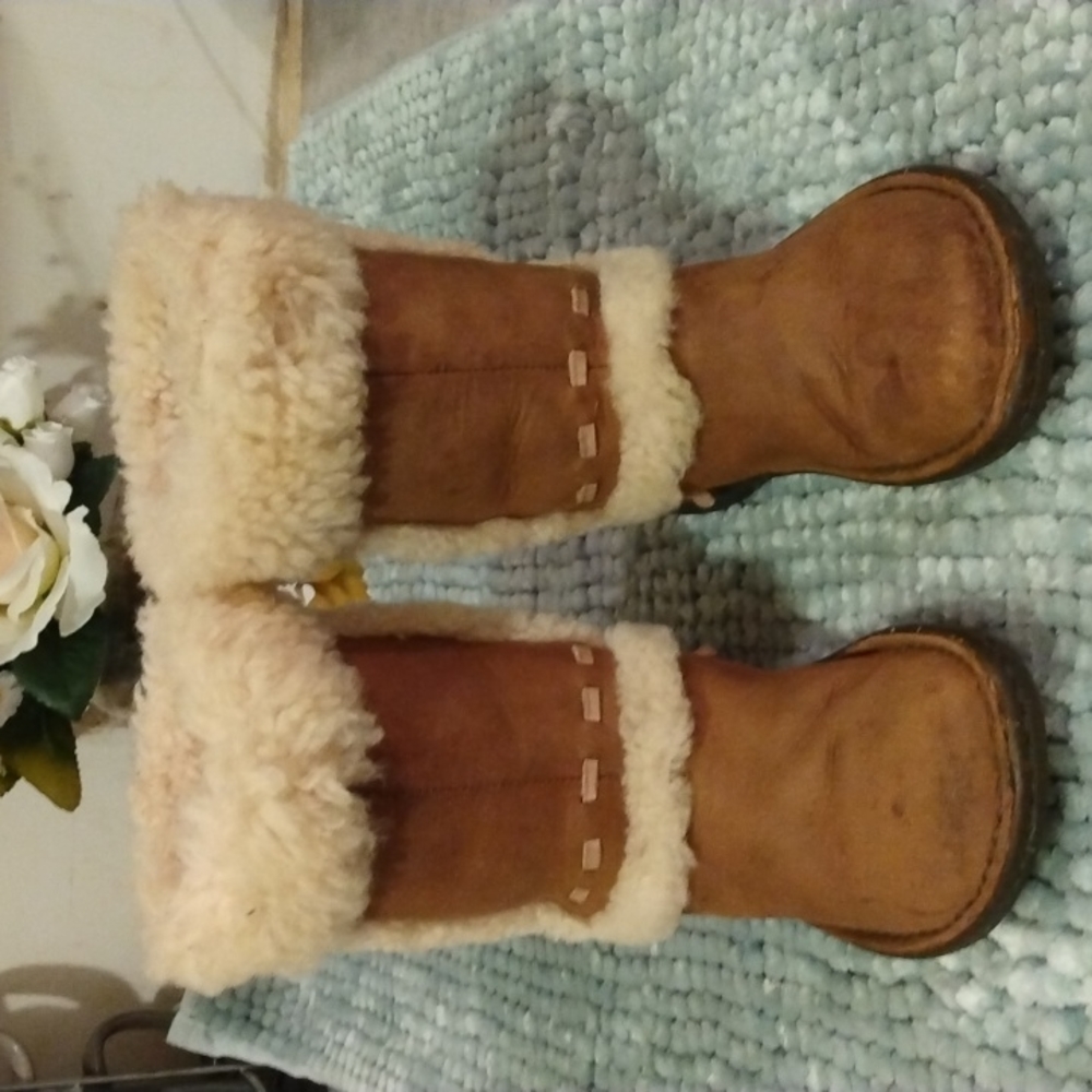 BOOTS UGG